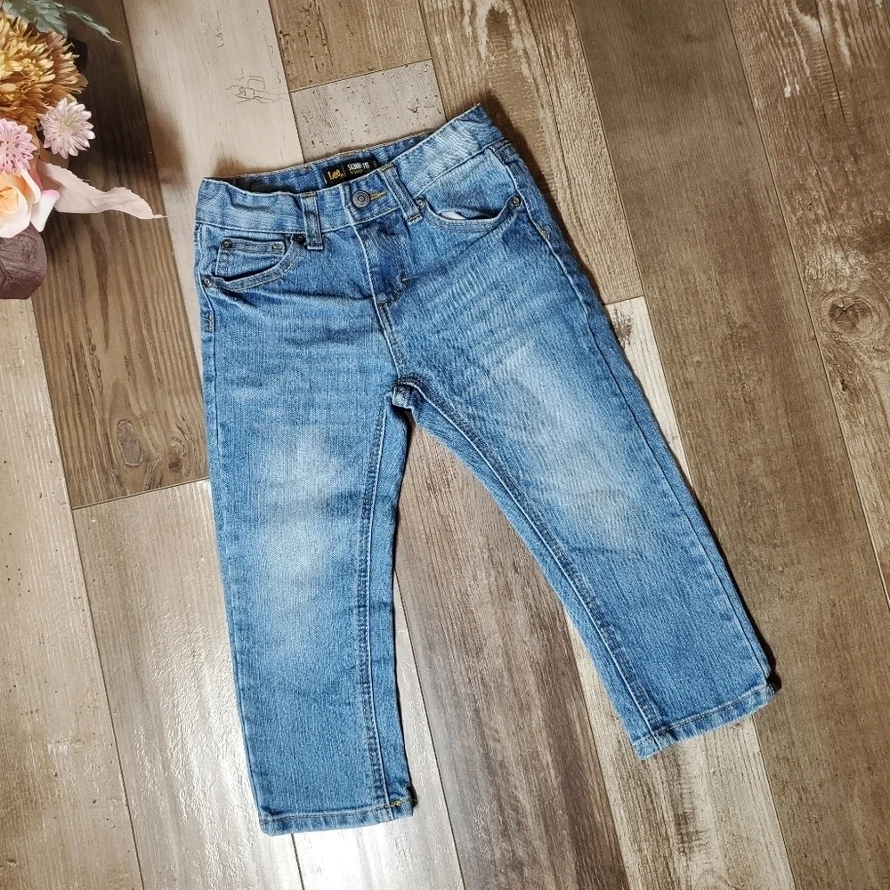Lee Skinny Fit Straight Leg Medium Wash Toddler Boy Blue Jeans Size 3T EUC NWOT